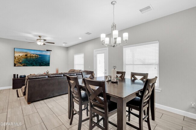 Building Photo - 412 Beech Tree Dr
