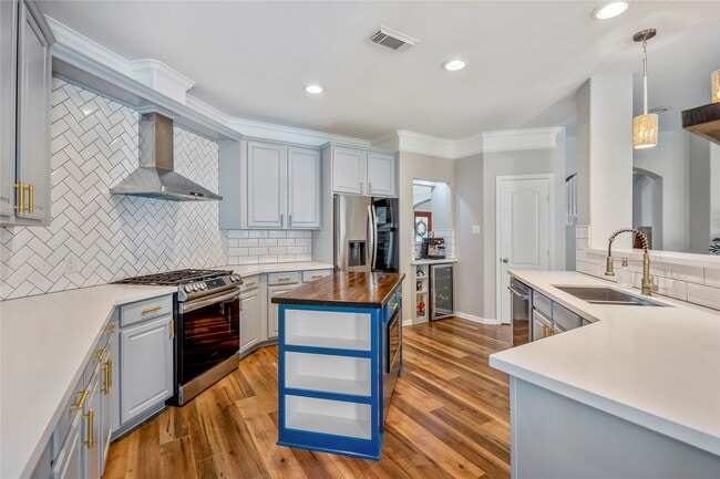Building Photo - 17603 Fall River Pass Ct