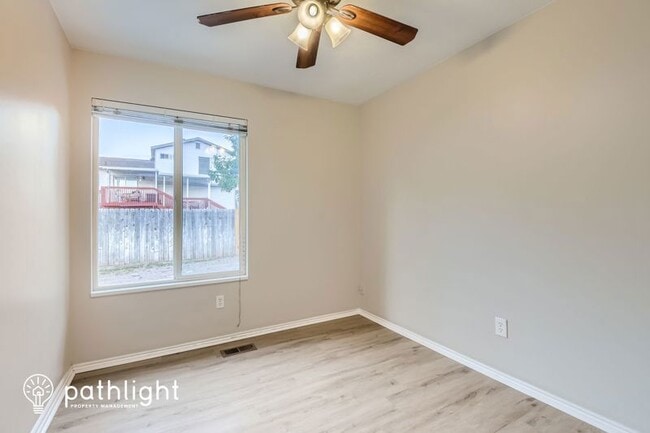 Building Photo - 846 E 900 N