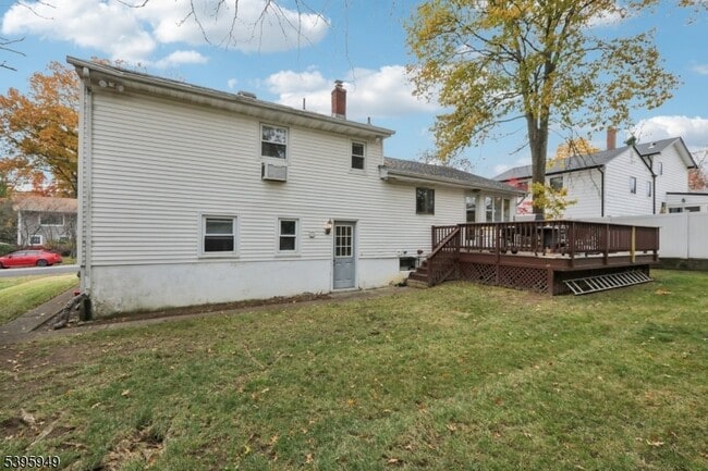 Building Photo - 145 Vivian Ave