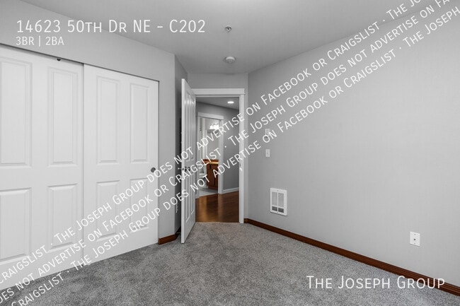 Building Photo - 14623 50th Dr NE