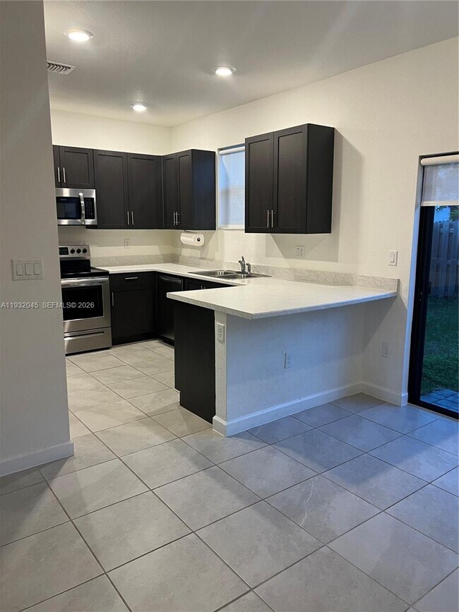 Building Photo - 13387 SW 287th Ter