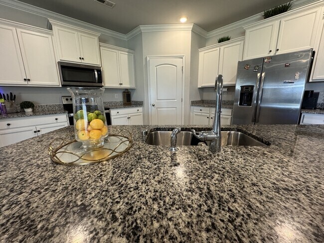 Building Photo - 124 Blackburn Trace