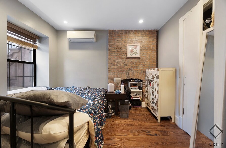 Building Photo - 42 Palmetto St