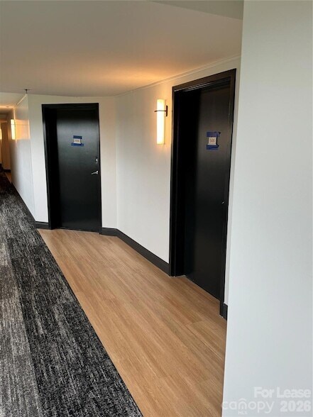 Building Photo - 715 N Graham St