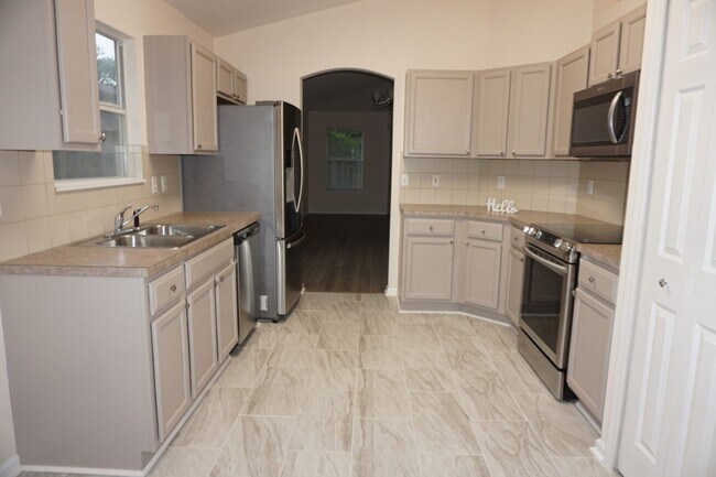 Building Photo - 3 bedroom home in Julington Creek