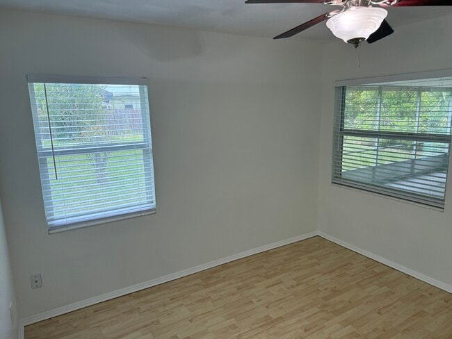 Building Photo - 1008 Malone Dr