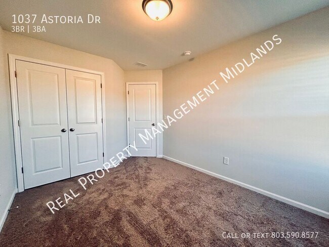 Building Photo - 1037 Astoria Dr