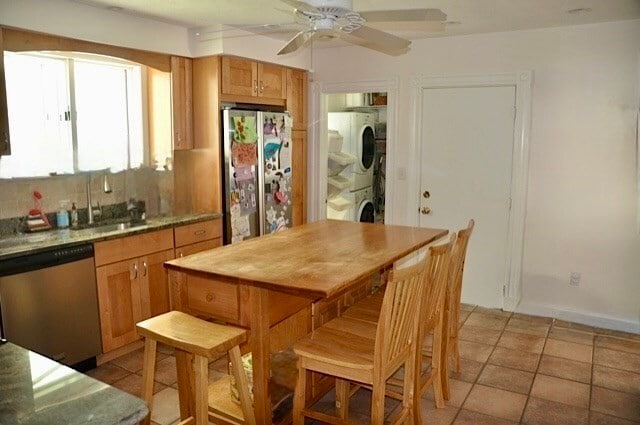 Building Photo - 317 Cardinal Medeiros Ave