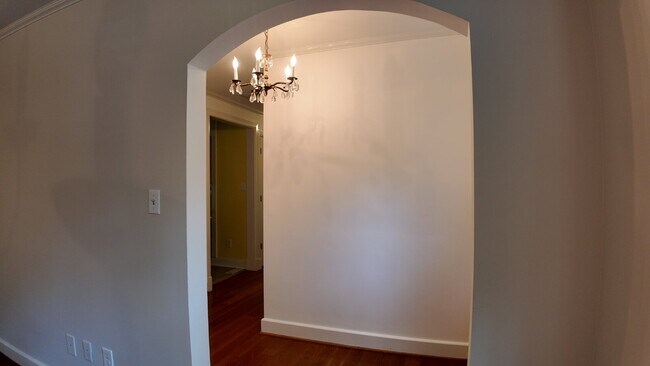 Building Photo - Welcome home!