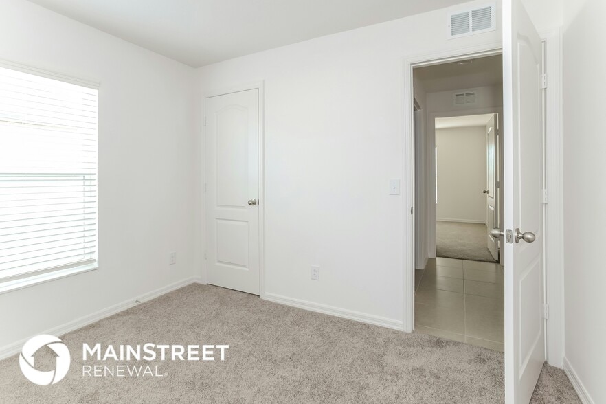 Building Photo - 1724 Canaan Lp