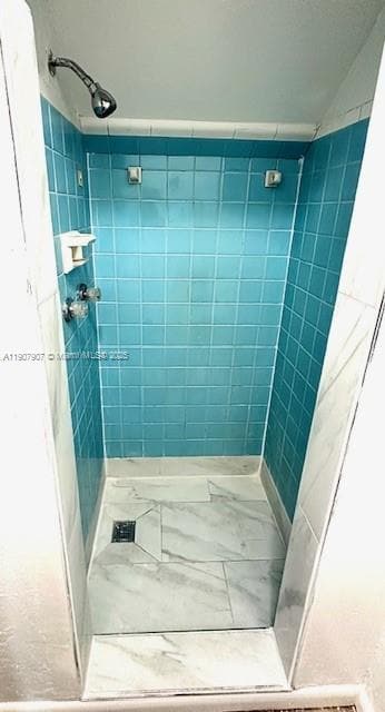 Building Photo - 821 W 39th St