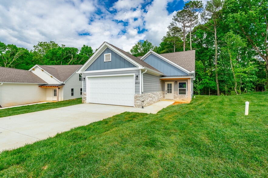Primary Photo - 4654 Heiskell Dr