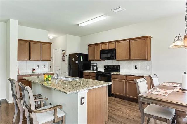 Building Photo - 1402 Bent Grass Dr