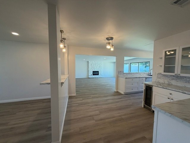 Building Photo - 828 Hemlock Ave