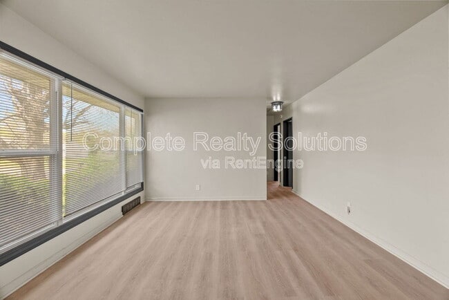 Building Photo - 9516 Jannette Dr
