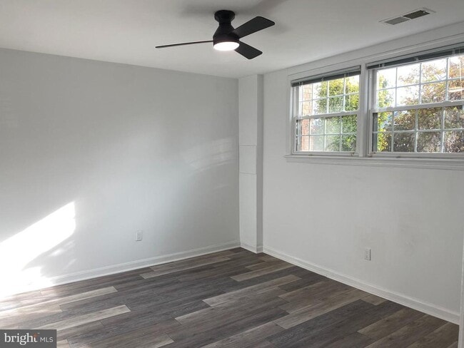 Building Photo - 3116 Cedar Grove Dr