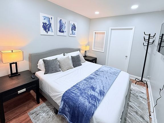 Building Photo - 2715 Marwood St