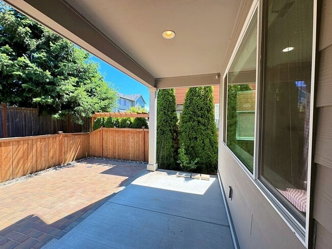 Building Photo - 17821 38th Dr SE