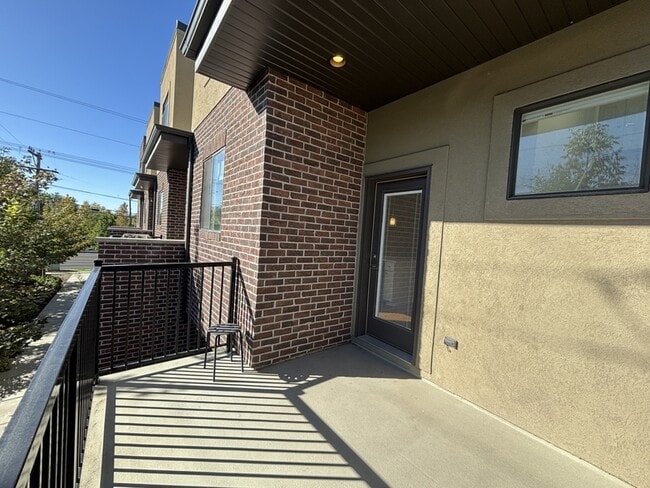 Building Photo - 3883 Komenda Ct
