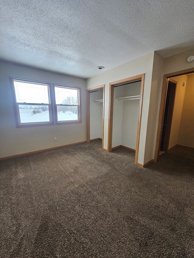 Building Photo - 4132 N Elsie Ave