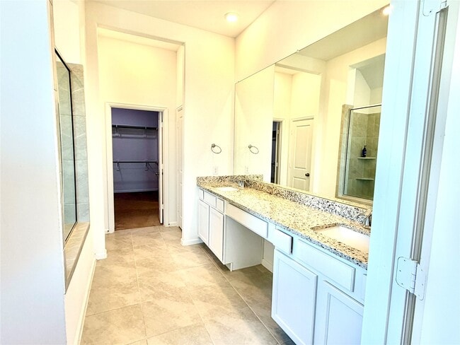 Building Photo - 3715 Rock Ledge Dr
