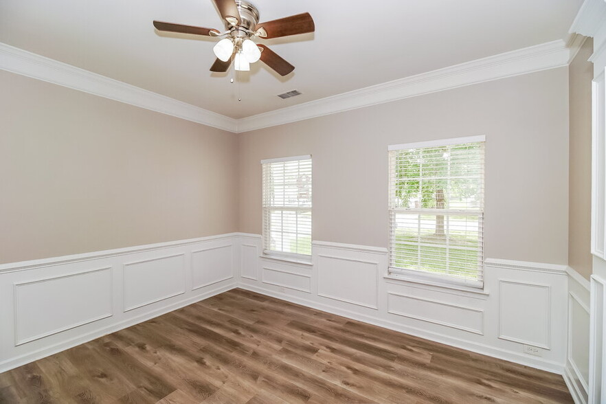 Building Photo - 4815 Sunburst Ln