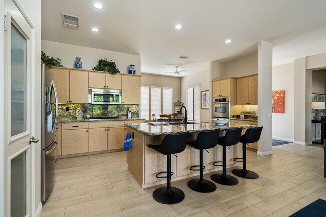 Building Photo - 75840 Sarazen Way