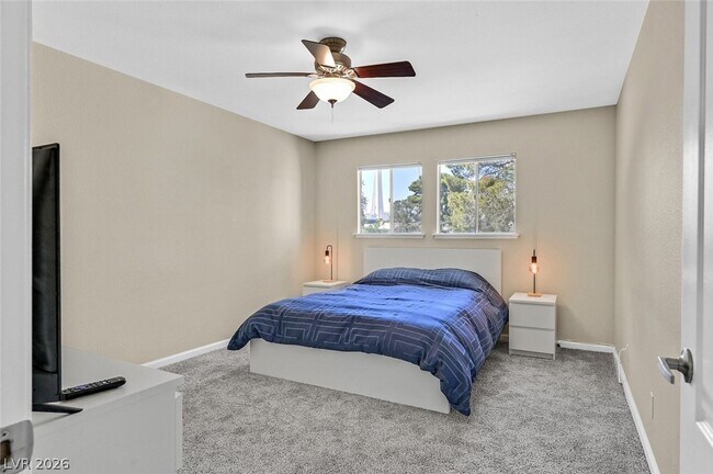 Building Photo - 668 Oakmont Ave