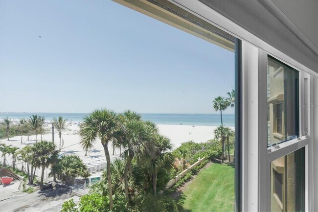 Building Photo - 6500 Sunset Way