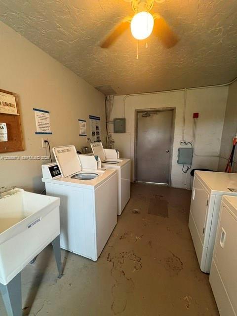 Building Photo - 9440 Poinciana Pl