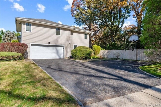 Building Photo - 25 Belmont Dr W