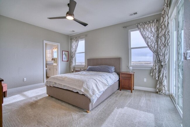 Building Photo - 633 Great Basin Ct