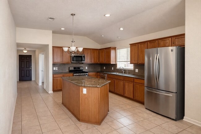 Building Photo - 17715 Barton Point Ln