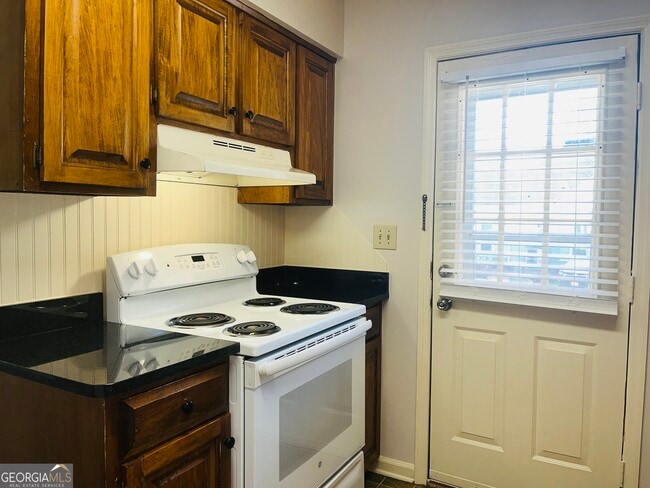 Building Photo - 207 Harwell Ave