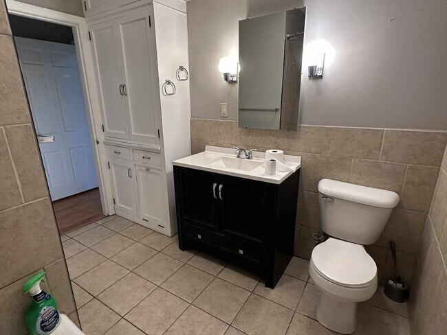 Building Photo - Click the “Apply Now” button or email wapmrentals@gmail.com for a prompt response.