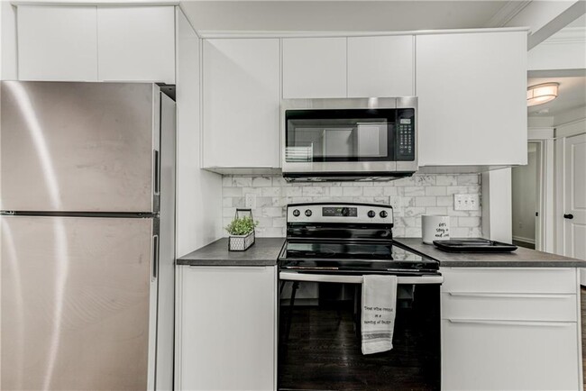 Building Photo - 456 Griffin St NW