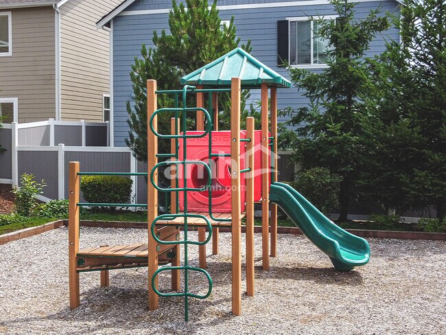 Building Photo - 13918 106th Ave E