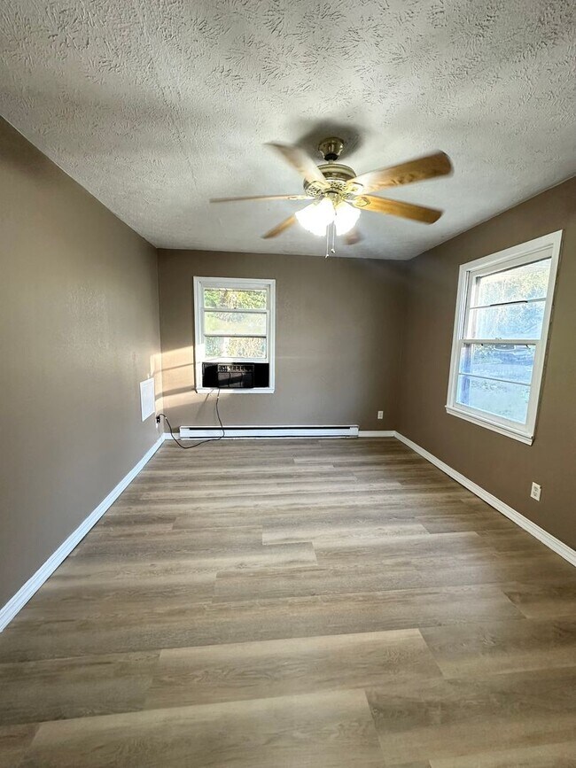 Building Photo - S0072-MF2-E1