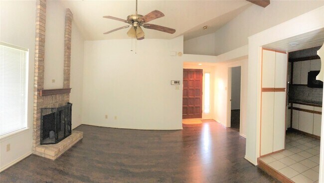 Building Photo - 18040 Midway Rd