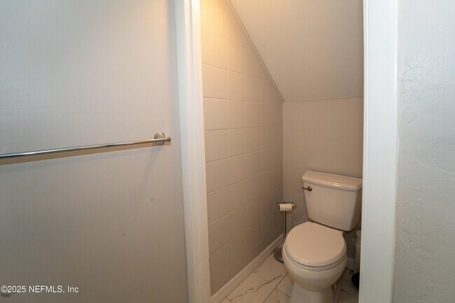 Building Photo - 5455 Pelican Way