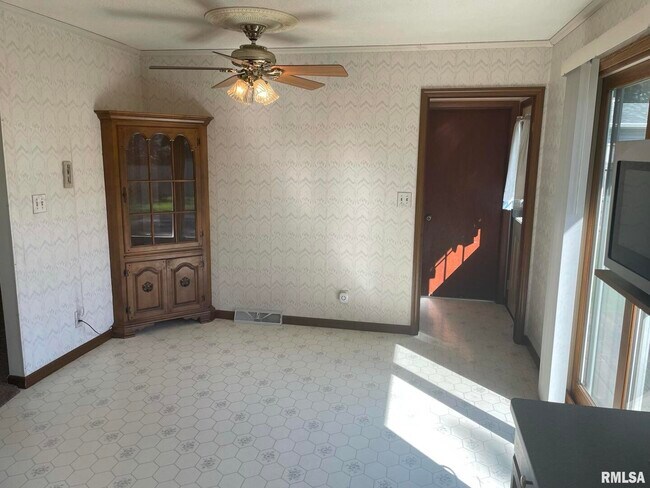 Building Photo - 4625 Candlelight Dr