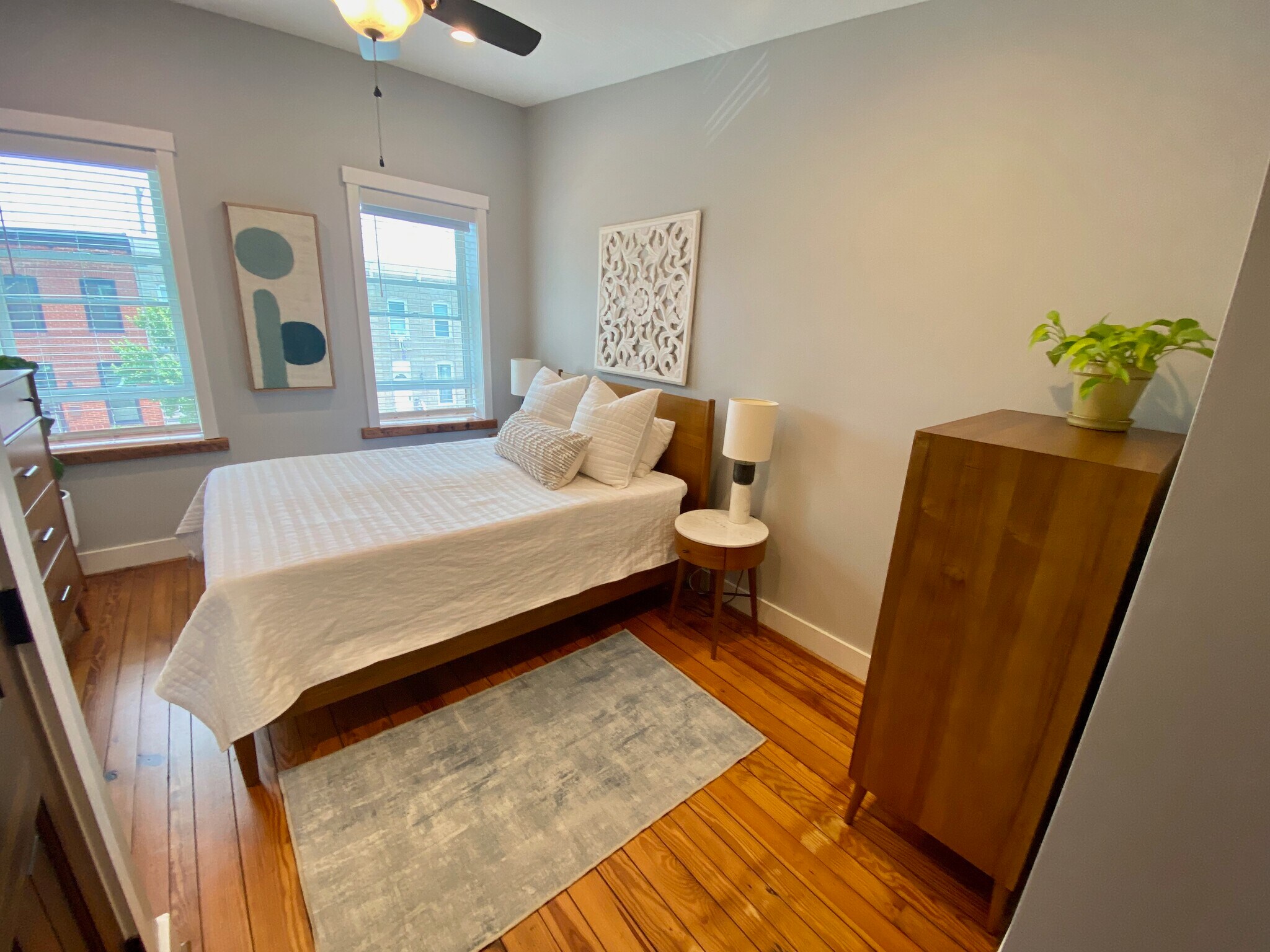 Upper Level Master Bedroom - 1406 Andre St
