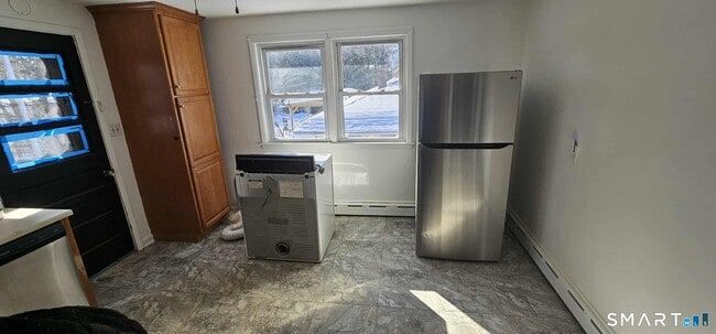 Building Photo - 53 Martone St