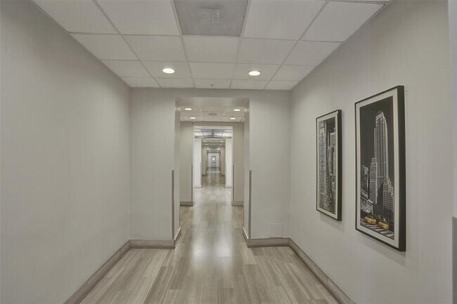 Building Photo - 19390 Collins Ave