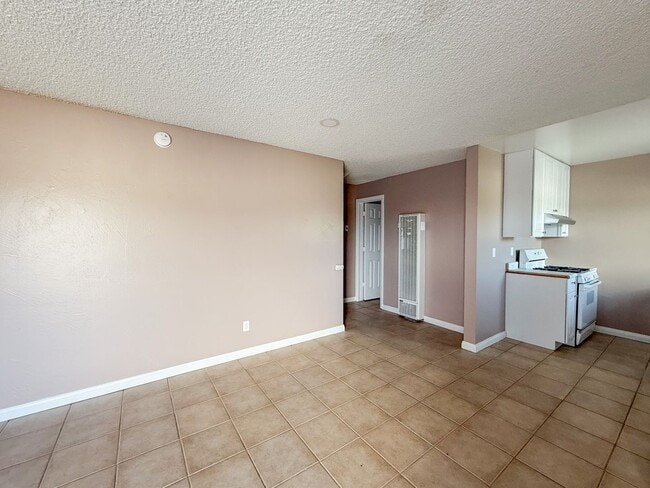 Building Photo - 6389 El Dorado Ave