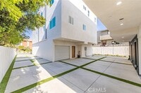 Building Photo - 5251 Agnes Avenue 3