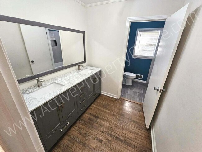 Building Photo - 777 Windsor Rd