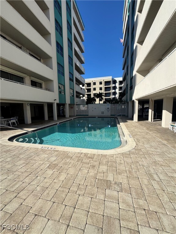 Building Photo - 4803 Sunset Ct