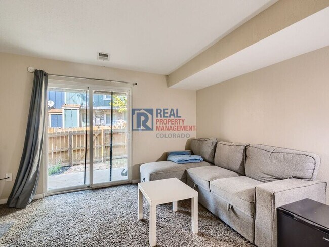 Building Photo - 2785 E Nichols Cir